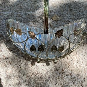 Crystal fruit holder